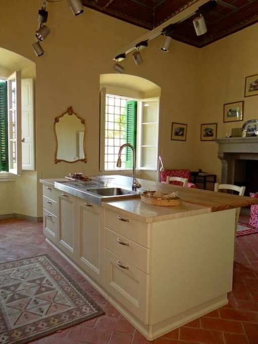 Pian Dei Giullari Suite Florence Exterior photo
